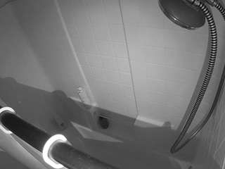 voyeurcam-whitneyoc-shower