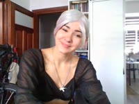helloooo i am kikiiii the 18 years old girl living now in amsterdam! would love to meet nice people and have fun hahaha.. i am student!