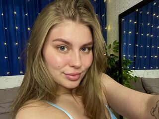 camslut video MilaOlivers