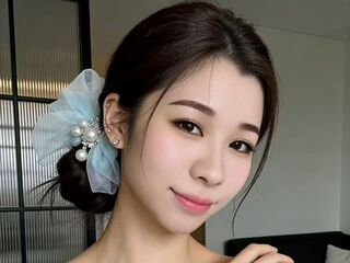 naked girl with webcam fingering QinWeiwei