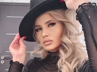 free live chat MoniqueSin