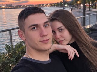 adult cam hardcore show LukasAndAnya