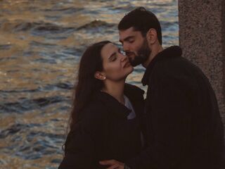 cam couple playing with sextoy NoraAndEdvin