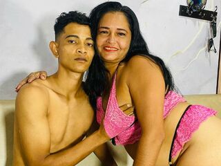 hot naked camcouple live SaimonAndVela