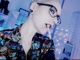 girl bdsm web cam LeslieEden