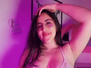 camgirl shaving pussy AdissonWeyn