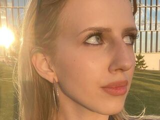 cam girl picture AishaSpringstead