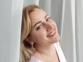 adult cam sex AlexaDeneuve
