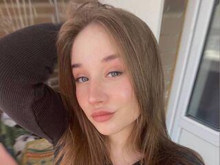 cam girl chat room AliceTrenton