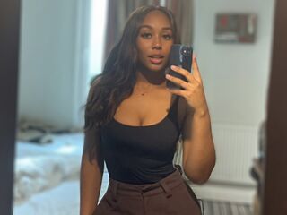 bedroom live webcam AlynaRoss