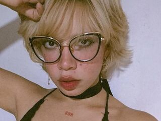 sexy cam girl picture AmelieMari