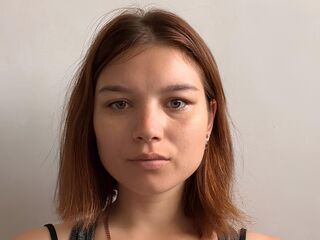 camgirl chat room AndreThreat