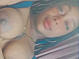 hot webcam slut AndreTower