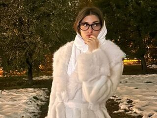 naughty camgirl fingering shaved pussy AnnettePac