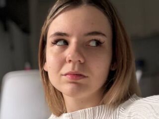 webcam girl chatroom AnnikaMorgan