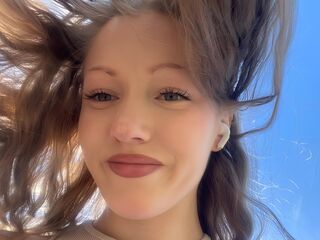 girl chat room AnnikaRodrigez