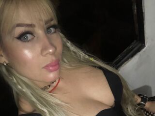 camgirl playing with sex toy BarbieLu