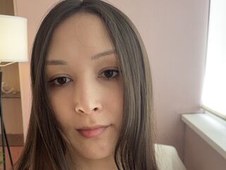 cam girl masturbating with vibrator BellaRomanov