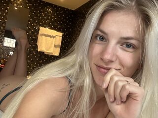 sexy webcamgirl picture BlondieBritt