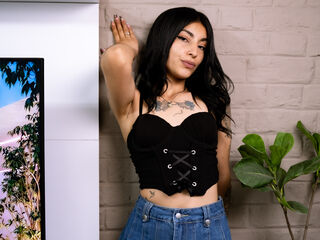 naked webcam girl photo BrunnetAlba