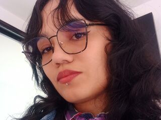 chat room livesex CamilaRodriguez