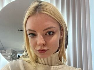 camgirl porn cam CarlenePattie