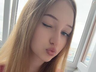 adult cam show CatherinVolper