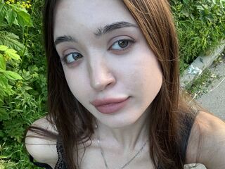 adult live web cam ChandraHankin