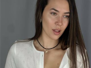 camgirl CharleneKnow