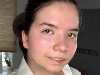 hot naked webcam girl DaisyMolen