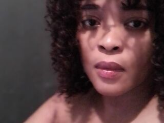 live show DelicateDiamond
