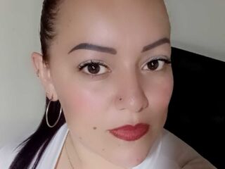 cam girl chat DinaCarls