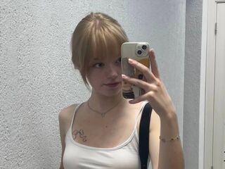 fingering cam slut DonetteOkada