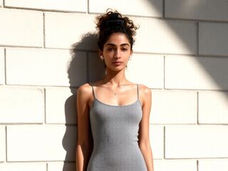 nude webcamgirl EllieTaulbee