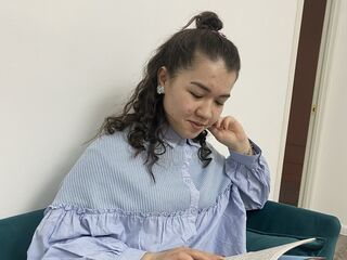 hot camwhore EllyJames