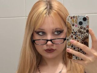girl chat room EloiseGow