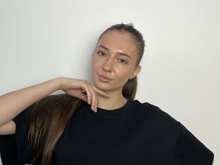 naked webcamgirl photo EthaGuitreau
