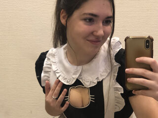 cam girl showing tits HildaBowman