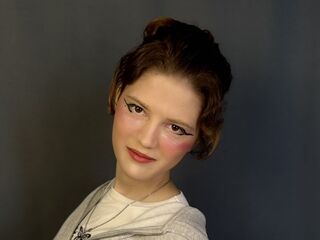 naked webcam girl picture IrisKemp