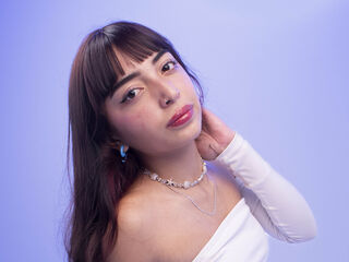 shaved pussy cam IrisVelvet