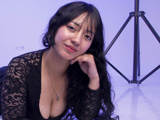 free live cam chat IsabellaBot
