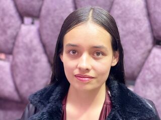 cam slut IssaMontenegro