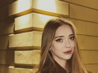 nude webcam girl pic IvaBusack