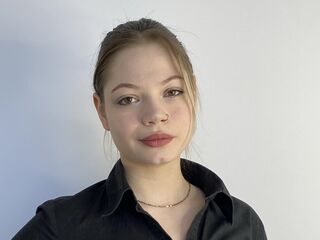 naughty cam girl JanuaryBuswell