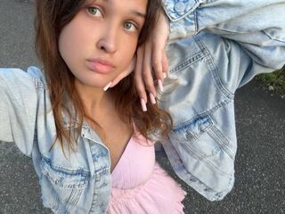 cam girl playing with vibrator JazminHalajian