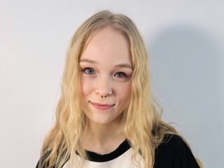 free nude webcam KamiMellema