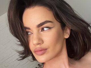 camgirl masturbating with vibrator KiraAngella