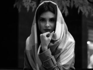 naked camgirl gallery KylaSieradski