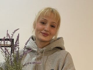 cam girl sexchat KyungMikes