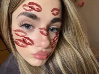 naked webcam girl masturbating LatoyaMaccarino